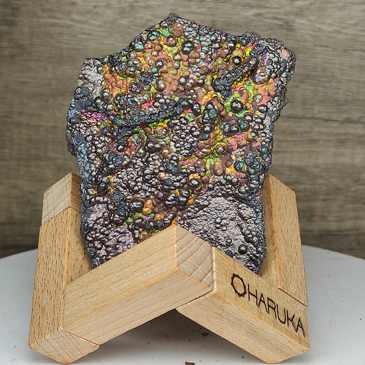 | Top premium rare Iridescent Goethite, Turgite, Hematite, Iridescent | COLOUR: Gold,Pink | 100% natural color |