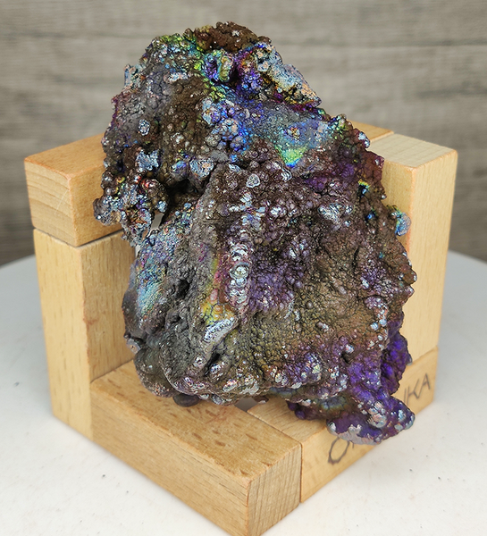 | Top premium rare Iridescent Goethite, Turgite, Hematite, Iridescent | COLOUR: Purple, Silver | 100% natural color |