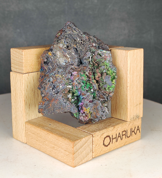 | Top premium rare Iridescent Goethite, Turgite, Hematite, Iridescent | COLOUR: Purple, Gold, green with White Quartz,Crystal | 100% natural color |