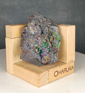 | Top premium rare Iridescent Goethite, Turgite, Hematite, Iridescent | COLOUR: Purple, Gold, green with White Quartz,Crystal | 100% natural color |