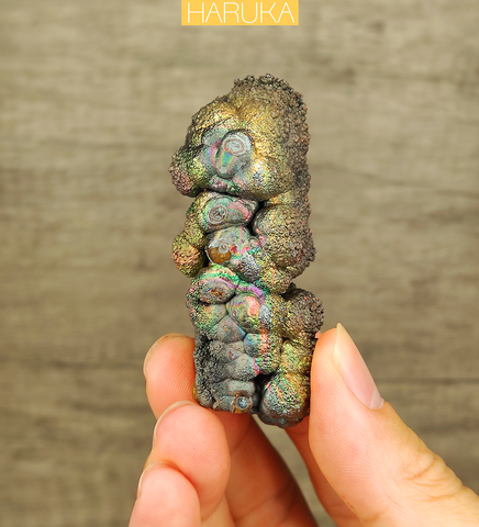 | Goethite Pillar(6.1cm) | Top premium rare Iridescent Goethite, Turgite, Hematite, Iridescent | COLOUR: gold , Rainbow | 100% natural color |