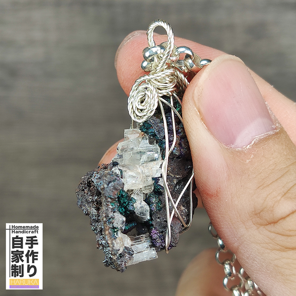 | Goethite Pendant Copper Wire Wrapped Gemstone Pendant | COLOUR: Silver black ,Turgite with White Quartz,Crystal | 100% natural color |