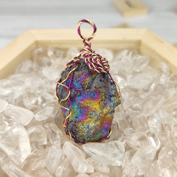 | Goethite Pendant Copper Wire Wrapped Gemstone Pendant | COLOUR: purple, glod, blue| 100% natural color |