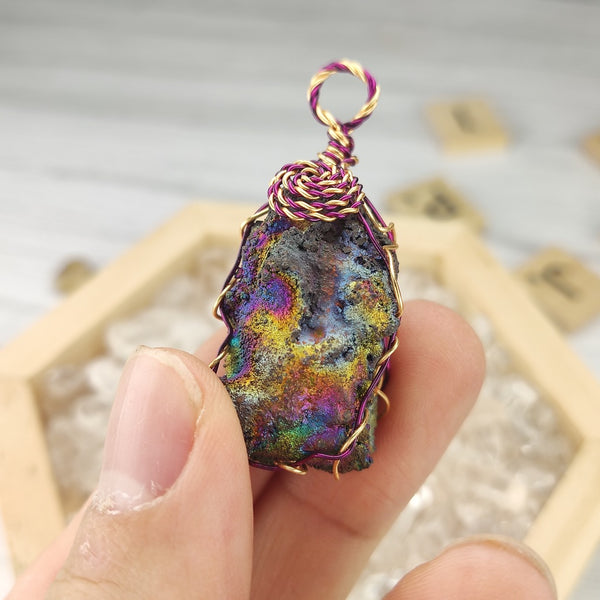 | Goethite Pendant Copper Wire Wrapped Gemstone Pendant | COLOUR: purple, glod, blue| 100% natural color |