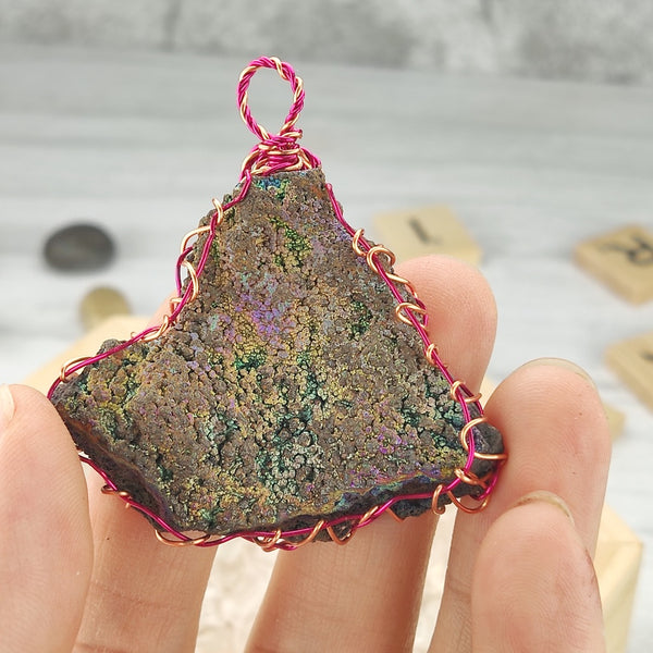 | Goethite Pendant Copper Wire Wrapped Gemstone Pendant | COLOUR: glod, purple, green| 100% natural color |