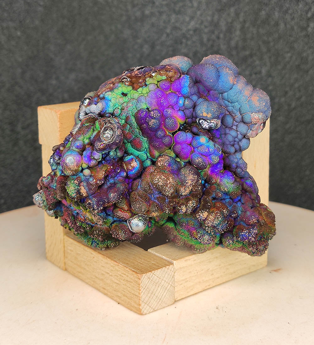 | Top premium rare Iridescent Goethite, Turgite, Hematite, Iridescent | COLOUR: Blue, Purple | 100% natural color |