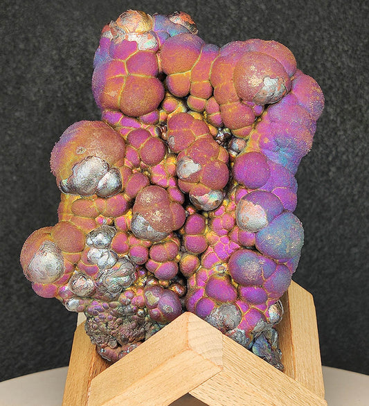 | Top premium rare Iridescent Goethite, Turgite, Hematite, Iridescent | COLOUR:Red, Gold | 100% natural color |