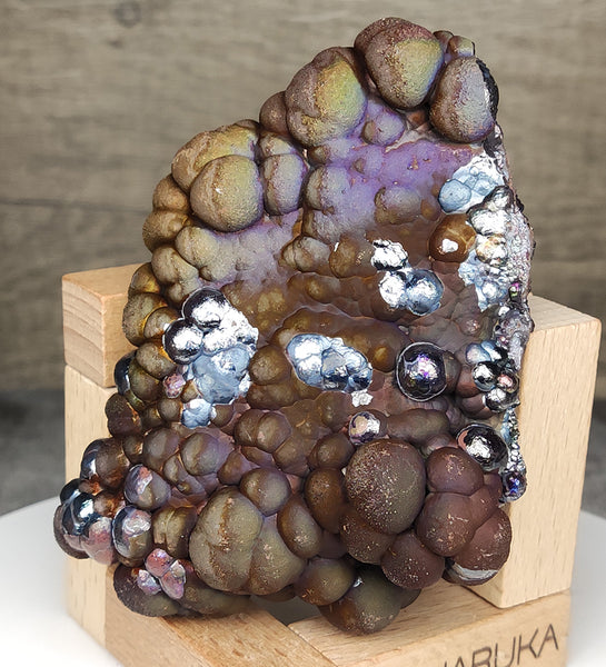 | Top premium rare Iridescent Goethite, Turgite, Hematite, Iridescent | COLOUR: purple, glod| 100% natural color |