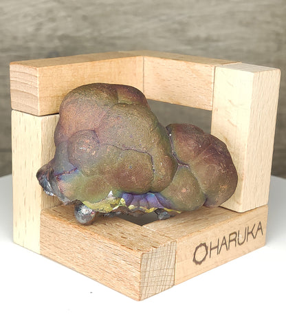 | Top premium rare Iridescent Goethite, Turgite, Hematite, Iridescent | COLOUR: purple, glod| 100% natural color |