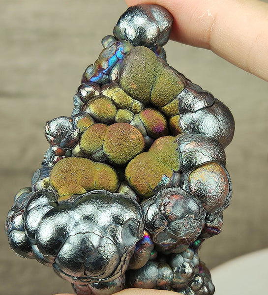 | Top premium rare Iridescent Goethite, Turgite, Hematite, Iridescent | COLOUR: Silver, Green, Gold | 100% natural color |