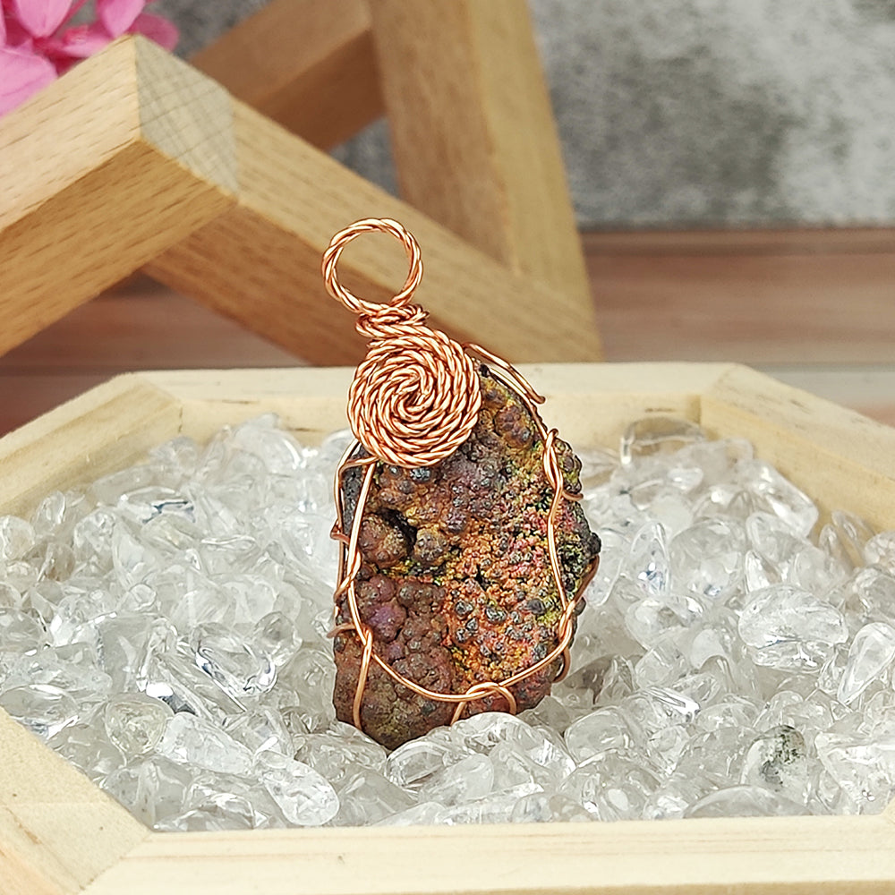 | Goethite Pendant Copper Wire Wrapped Gemstone Pendant | COLOUR: Gold, pink | 100% natural color |