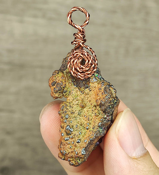 | Goethite Pendant Copper Wire Wrapped Gemstone Pendant | COLOUR: gold, blue | 100% natural color |