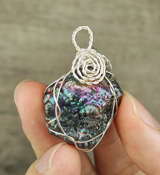 | Goethite Pendant Copper Wire Wrapped Gemstone Pendant | COLOUR: Purple, Silver , Green | 100% natural color |