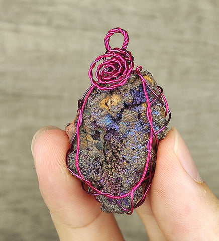 | Goethite Pendant Copper Wire Wrapped Gemstone Pendant | COLOUR: Purple | 100% natural color |