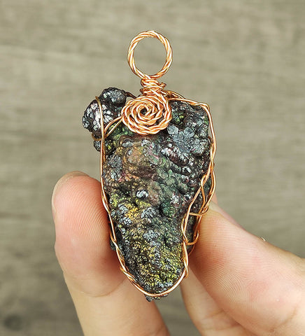 | Goethite Pendant Copper Wire Wrapped Gemstone Pendant | COLOUR: Gold, Silver | 100% natural color |