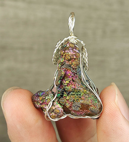 | Goethite Pendant Copper Wire Wrapped Gemstone Pendant | COLOUR: Gold, Purple, Pink | 100% natural color |