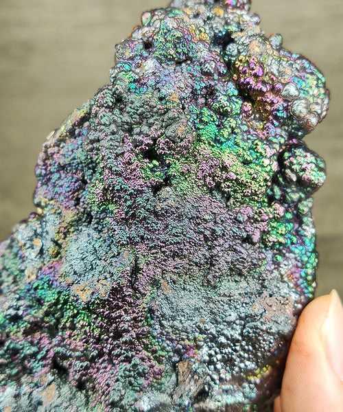 | Top premium rare Iridescent Goethite, Turgite, Hematite, Iridescent | COLOUR: Pink, Green, Silver | 100% natural color |