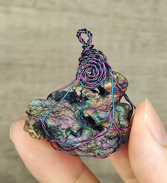 | Goethite Pendant Copper Wire Wrapped Gemstone Pendant | COLOUR: Rainbow, Purple | 100% natural color |