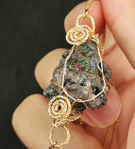 | Bracelet | Goethite Pendant Copper Wire Wrapped Gemstone Pendant | COLOUR: Green, Turgite with White Quartz Crystal| 100% natural color |