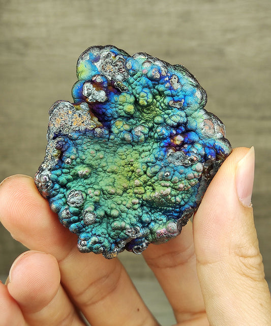 | Top premium rare Iridescent Goethite, Turgite, Hematite, Iridescent | COLOUR: Gold, Green, Blue | 100% natural color |