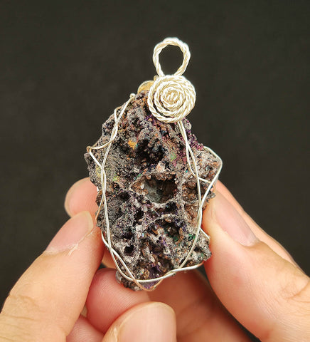 | Goethite Pendant Copper Wire Wrapped Gemstone Pendant | COLOUR: Black, Turgite with White Quartz Crystal | 100% natural color |