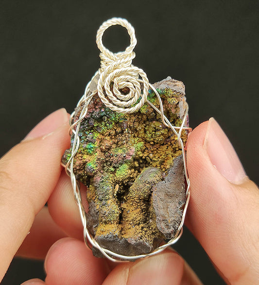 | Goethite Pendant Copper Wire Wrapped Gemstone Pendant | COLOUR: Green ,Turgite with black Calcite | 100% natural color |