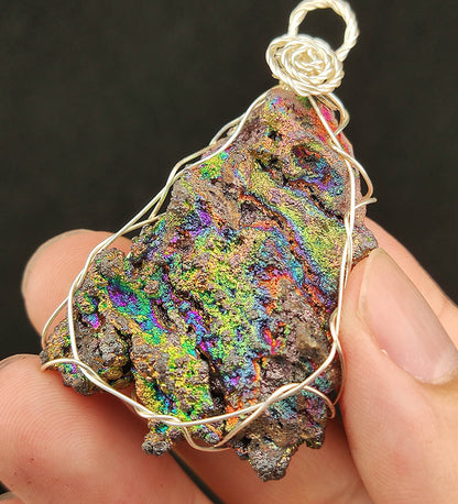 | Goethite Pendant Copper Wire Wrapped Gemstone Pendant | COLOUR: Gold, Purple, Green | 100% natural color |