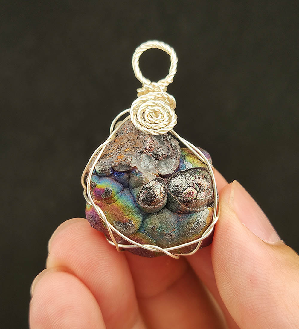 | Goethite Pendant Copper Wire Wrapped Gemstone Pendant | COLOUR: Silver , Rainbow | 100% natural color |