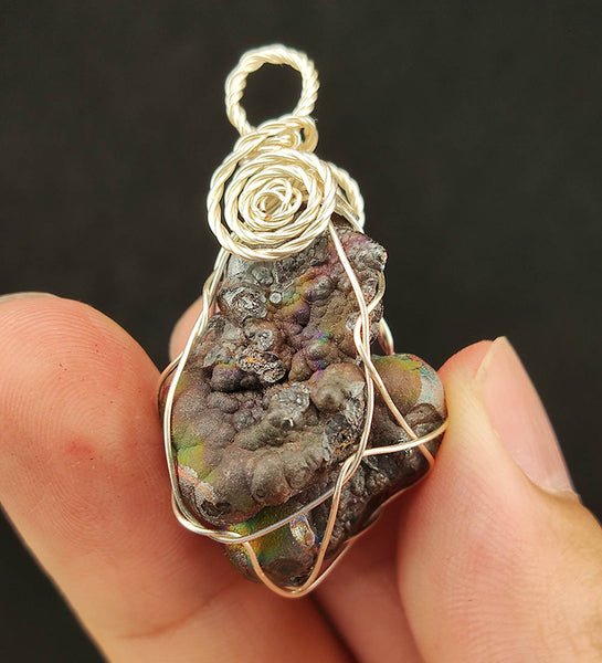 | Goethite Pendant Copper Wire Wrapped Gemstone Pendant | COLOUR: Red, Glod, Blue, Silver | 100% natural color |