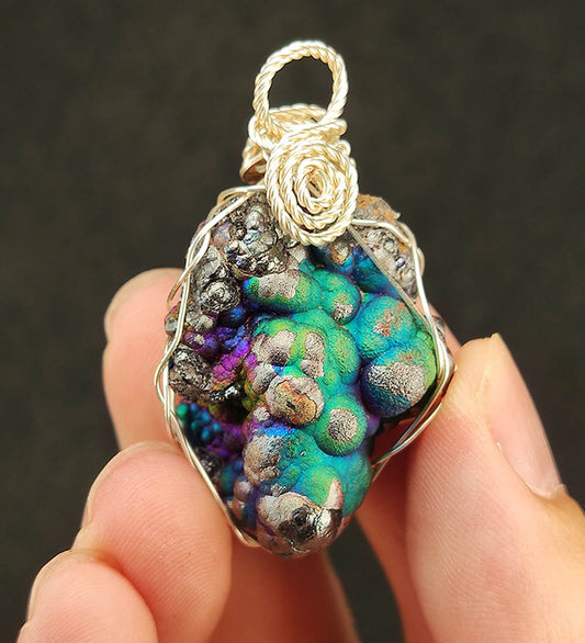 | Goethite Pendant Copper Wire Wrapped Gemstone Pendant | COLOUR: Green , Purple | 100% natural color |