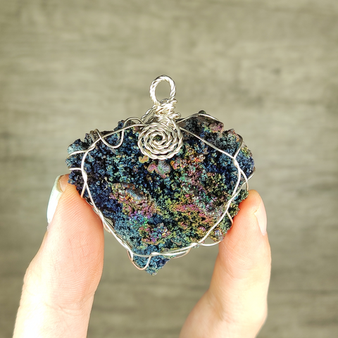 | Goethite Pendant Copper Wire Wrapped Gemstone Pendant | COLOUR: blue | 100% natural color |