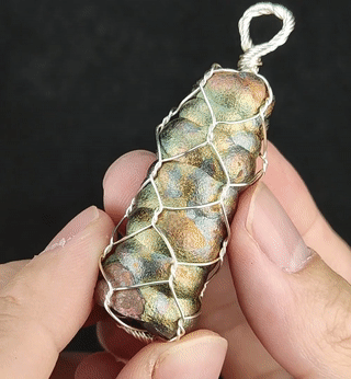 Aurora Golden Green Leklai Pillar Pendant | 4.1cm | Authority & Wealth (Gold) x Career & Opportunity (Green) | Malaysia Natural Leklai