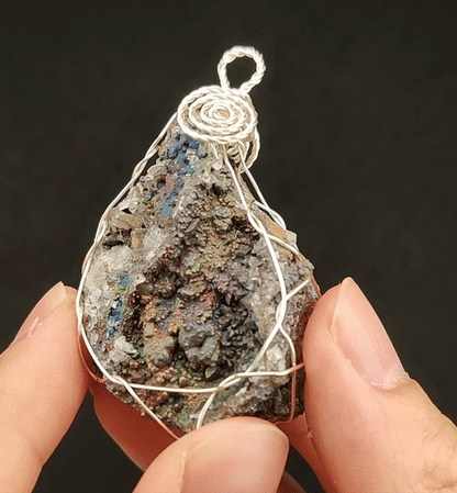 | Goethite Pendant Copper Wire Wrapped Gemstone Pendant | COLOUR: Gold, Turgite with White Quartz Crystal | 100% natural color |